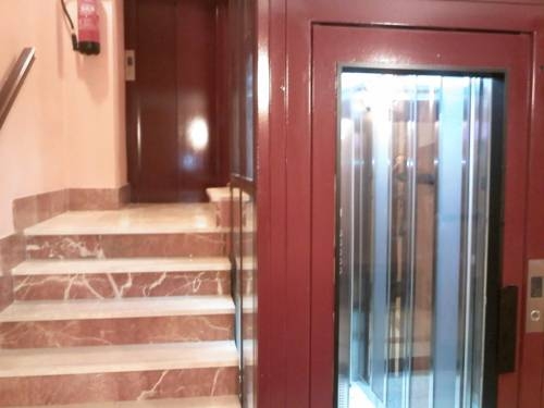 Imagen de los interiores del Hostal Hostal Bisbal. Foto 12