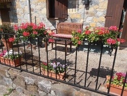 Imagen de los exteriores del Hostal Hostal Casa Juan. Foto 5