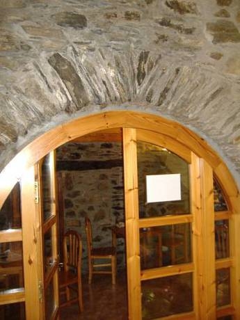 Imagen de los interiores del Hostal Hostal Casa Lacreu. Foto 15