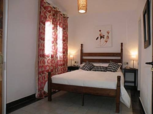 Imagen general del Hostal Hostal Extramuros. Foto 15