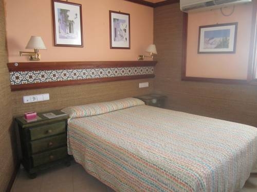 Imagen general del Hostal Hostal La Conileña. Foto 5