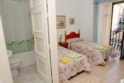 Imagen de la habitación del Hostal Hostal La Palma, M&aacute;laga. Foto 3