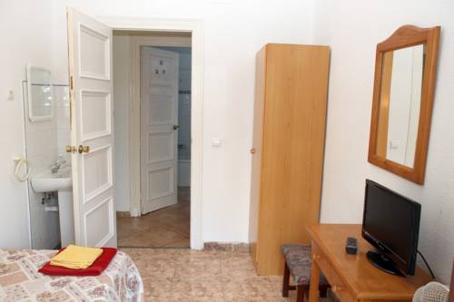 Imagen de la habitación del Hostal Hostal La Palma, M&aacute;laga. Foto 5