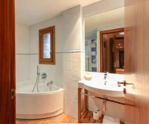 Imagen de la habitación del Hostal Hostal Les Roquetes. Foto 4