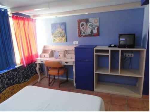 Imagen de la habitación del Hostal Hostal Los Caracoles. Foto 4