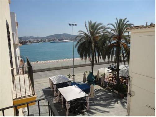 Imagen de la habitación del Hostal Hostal Los Caracoles. Foto 15