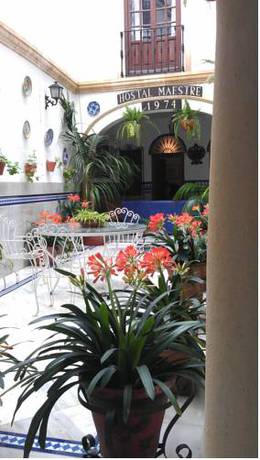 Imagen de los interiores del Hostal Hostal Maestre. Foto 12