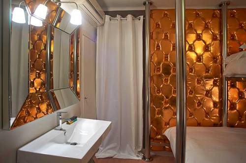 Imagen de la habitación del Hostal Hostal Parque. Foto 3