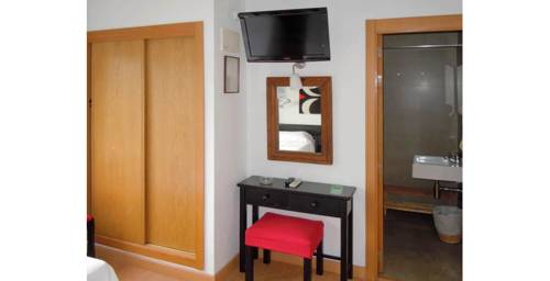 Imagen de la habitación del Hostal Hostal Parque. Foto 7