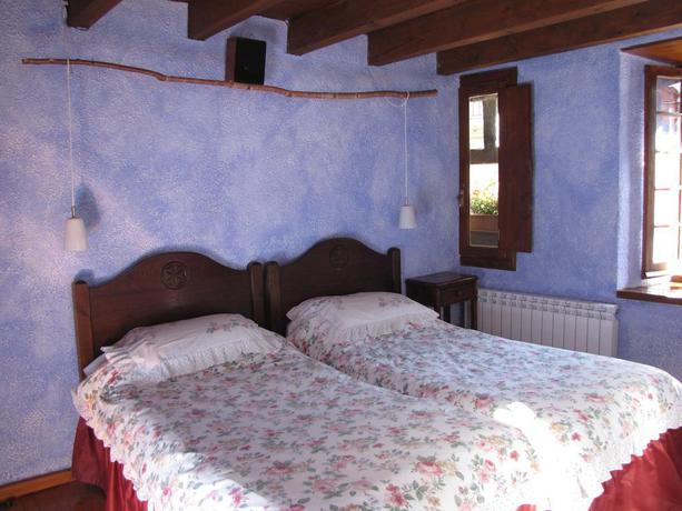 Imagen de la habitación del Hostal Hostal Plaza Garós. Foto 4