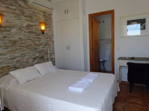 Imagen de la habitación del Hostal Hostal Residencial La Paloma II. Foto 5