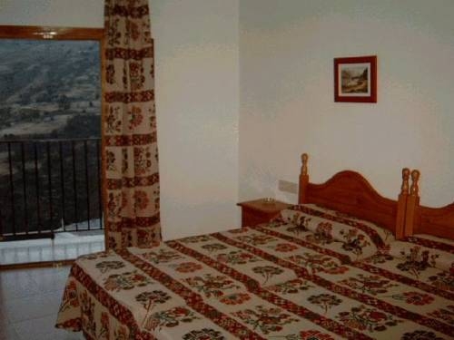 Imagen de la habitación del Hostal Hostal Rural Atalaya. Foto 2