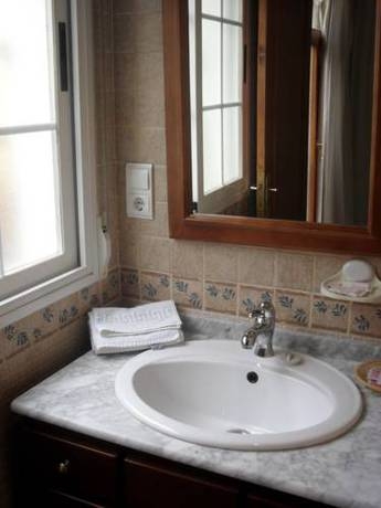 Imagen general del Hostal Hostal Rural El Padul. Foto 15