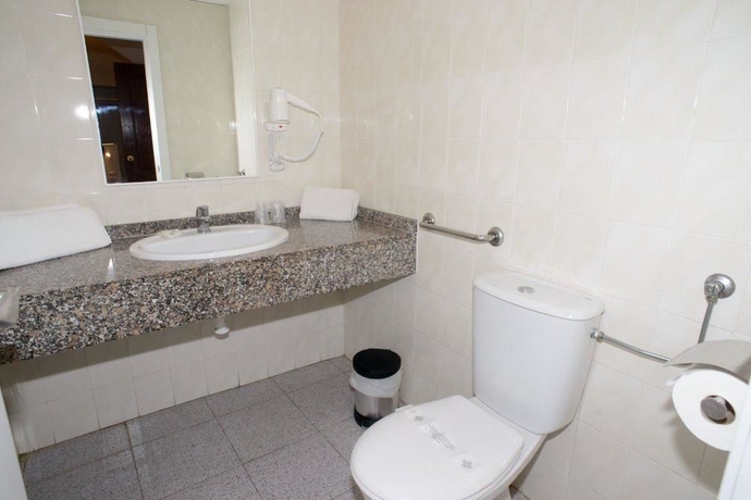 Imagen de la habitación del Hostal Hostal Tarba. Foto 8