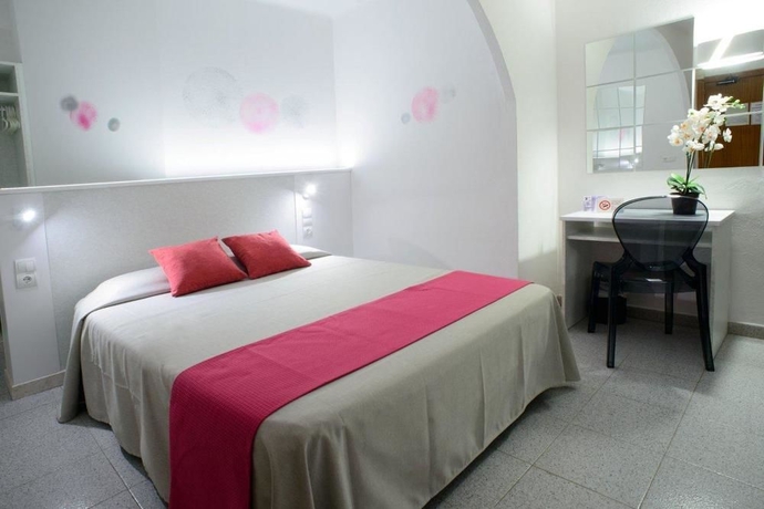 Imagen de la habitación del Hostal Hostal Tarba. Foto 11