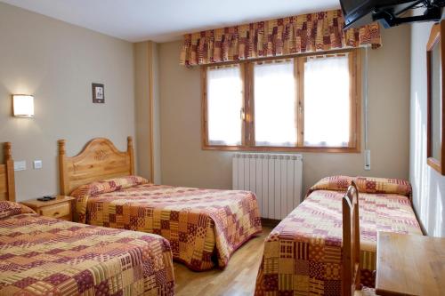 Imagen general del Hostal Hostal Valle De Tena. Foto 2