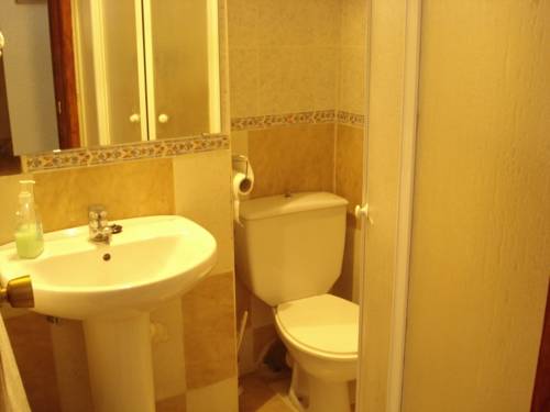 Imagen de la habitación del Hostal Hostal la Barraca. Foto 2