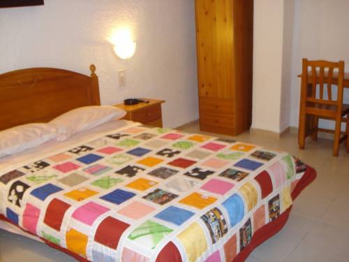 Imagen de la habitación del Hostal Hostal la Barraca. Foto 5