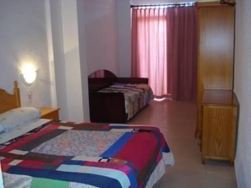 Imagen de la habitación del Hostal Hostal la Barraca. Foto 8