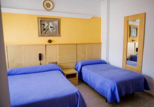 Imagen de la habitación del Hostal Hostal la Campana. Foto 10