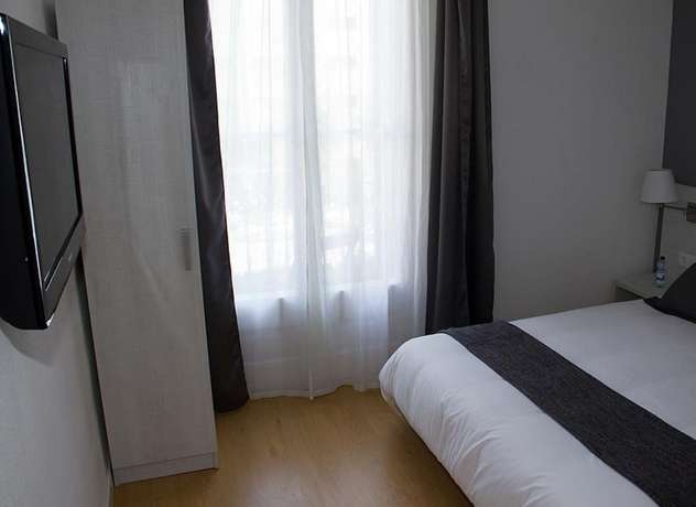 Imagen de la habitación del Hostal Hostalin Barcelona Diputación. Foto 15