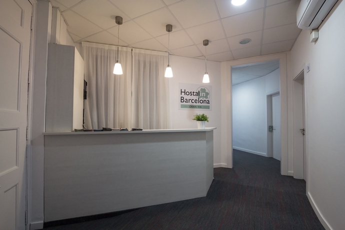 Imagen de los interiores del Hostal Hostalin Barcelona Gran Via. Foto 9