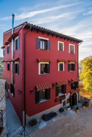 Imagen general del Hostal Hostatgeria Sant Jaume. Foto 5