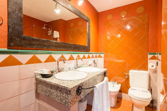 Imagen general del Hostal Hostel El Escudo De Mijas. Foto 2