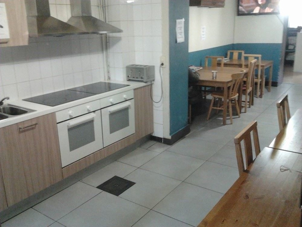 Imagen del bar/restaurante del Hostal Hostel Louise. Foto 5