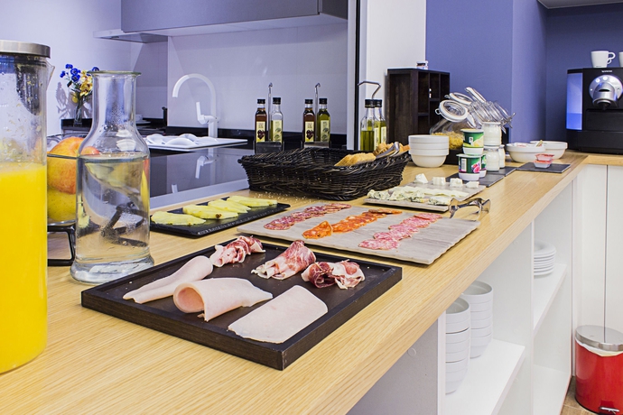 Imagen general del Hostal Hostemplo Sagrada Familia. Foto 2