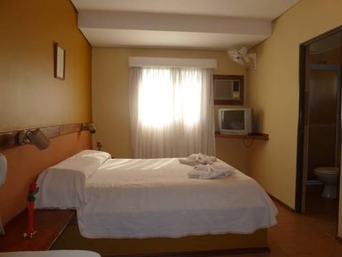 Imagen general del Hostal Hosteria Casa Blanca Iguazu. Foto 4