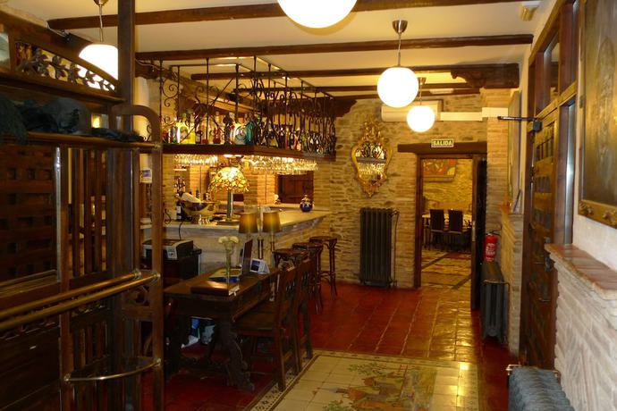 Imagen del bar/restaurante del Hostal Hoster&iacute;a Camino. Foto 2