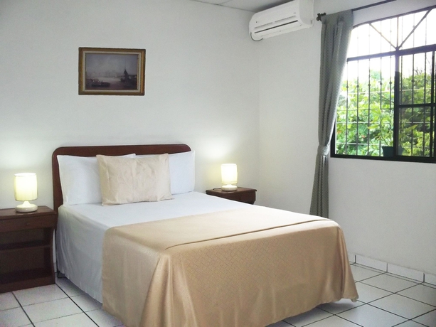 Imagen de la habitación del Hostal Hotel Armon&iacute;a. Foto 6