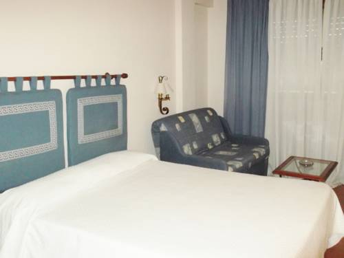 Imagen de la habitación del Hostal Hotel Barbacedo. Foto 3