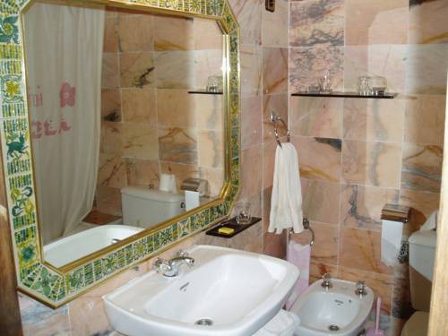 Imagen de la habitación del Hostal Hotel Barbacedo. Foto 4