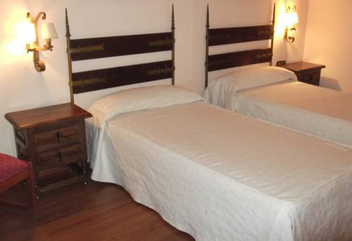 Imagen de la habitación del Hostal Hotel Barbacedo. Foto 5