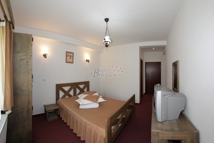 Imagen de la habitación del Hostal Hotel Bran Belvedere. Foto 10