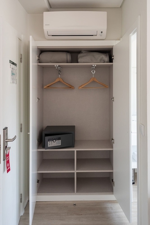 Imagen de la habitación del Hostal Hotel Canada. Foto 10