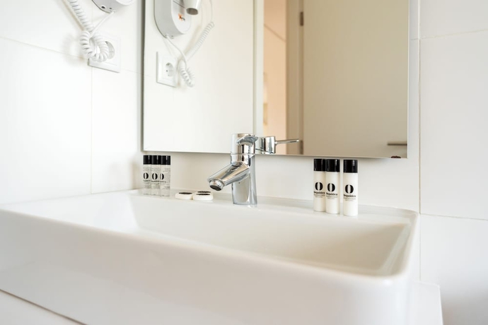 Imagen de la habitación del Hostal Hotel Canada. Foto 15