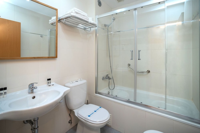 Imagen de la habitación del Hostal Hotel Canada. Foto 16