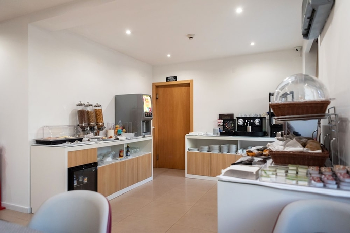 Imagen del bar/restaurante del Hostal Hotel Canada. Foto 2