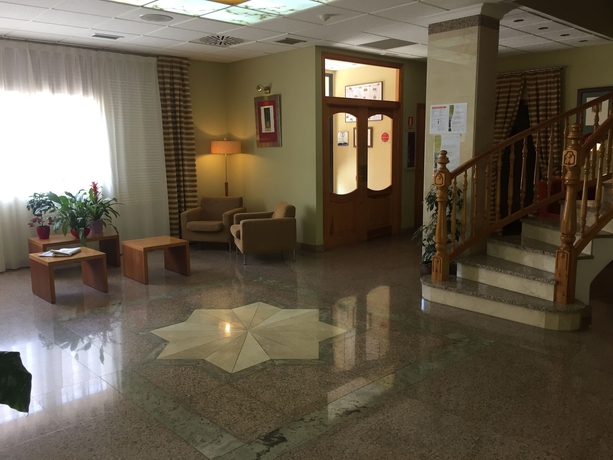 Imagen de los interiores del Hostal Hotel Castellote. Foto 16