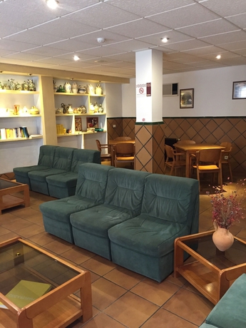 Imagen de los interiores del Hostal Hotel Castellote. Foto 18