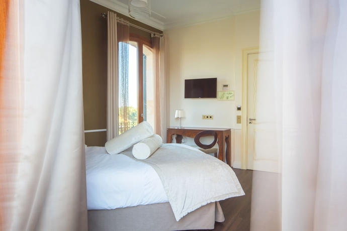 Imagen de la habitación del Hostal Hotel Cuba. Foto 7