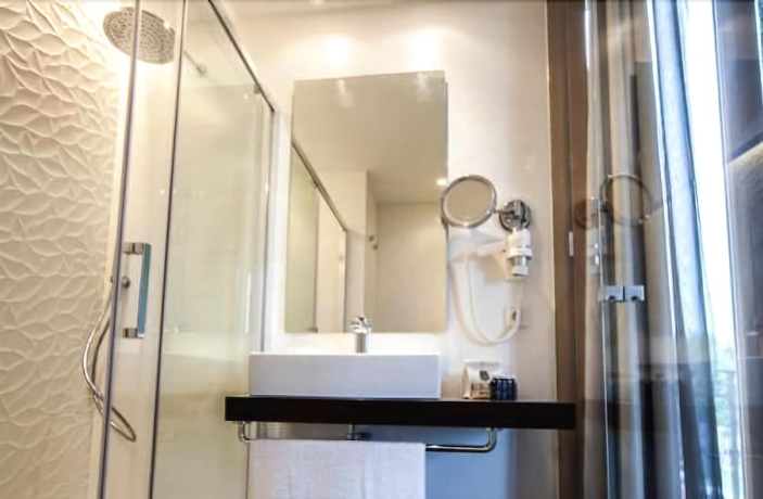 Imagen de la habitación del Hostal Hotel Cuba. Foto 17