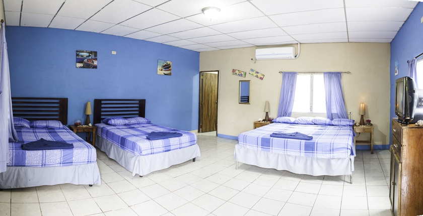 Imagen de la habitación del Hostal Hotel Hamacas Astillero. Foto 5