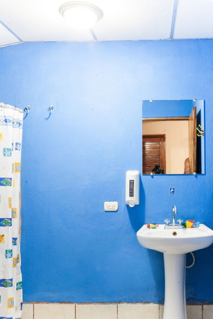 Imagen de la habitación del Hostal Hotel Hamacas Astillero. Foto 7