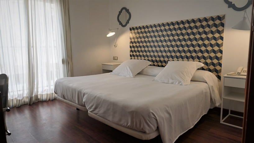Imagen de la habitación del Hostal Hotel Miramar Valencia. Foto 2