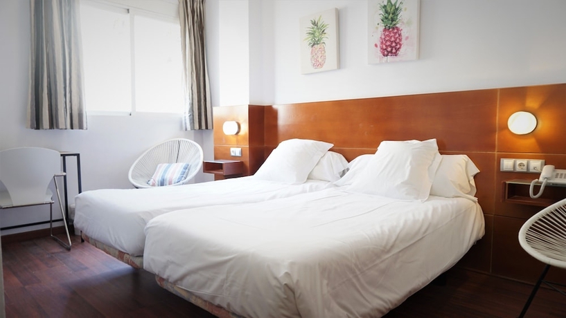 Imagen de la habitación del Hostal Hotel Miramar Valencia. Foto 14