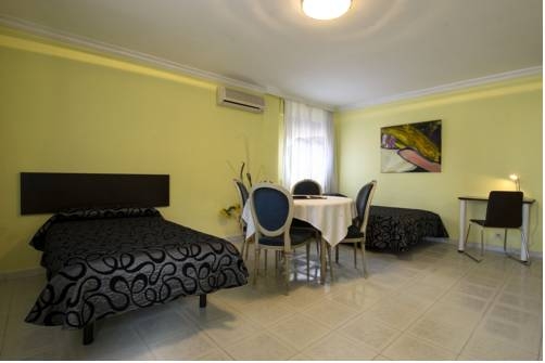 Imagen general del Hostal Hotel Oasis. Foto 14